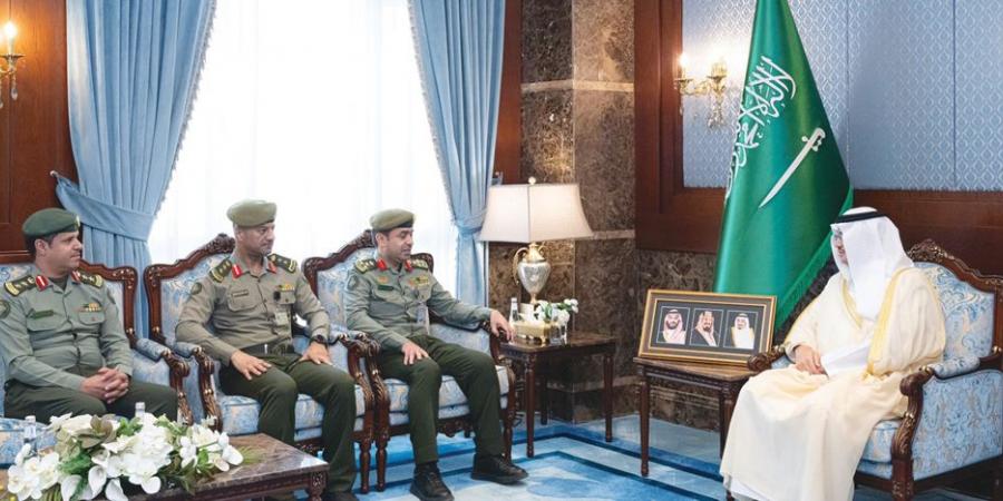 محافظ الأحساء يستقبل مدير جوازات الشرقية