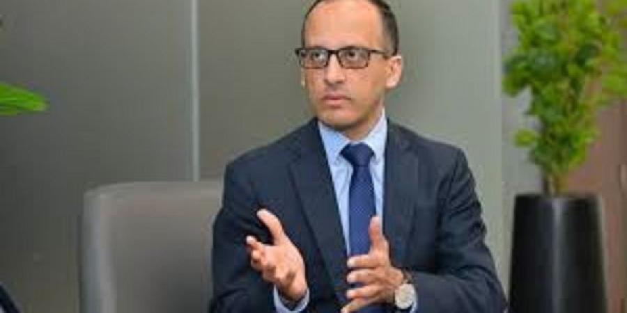 تأشيرة فورية عبر الهاتف.. الحمصاني يكشف خطة جديدة لتسهيل دخول السياح