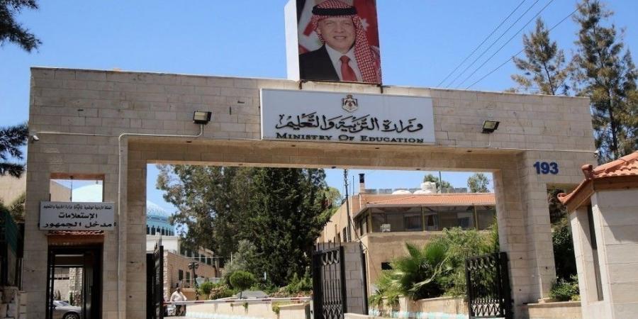 بين التأخير والتجاهل  ..  حراس المدارس الحكومية: لم نتسلم العلاوة الفنية رغم إقرار الموازنة