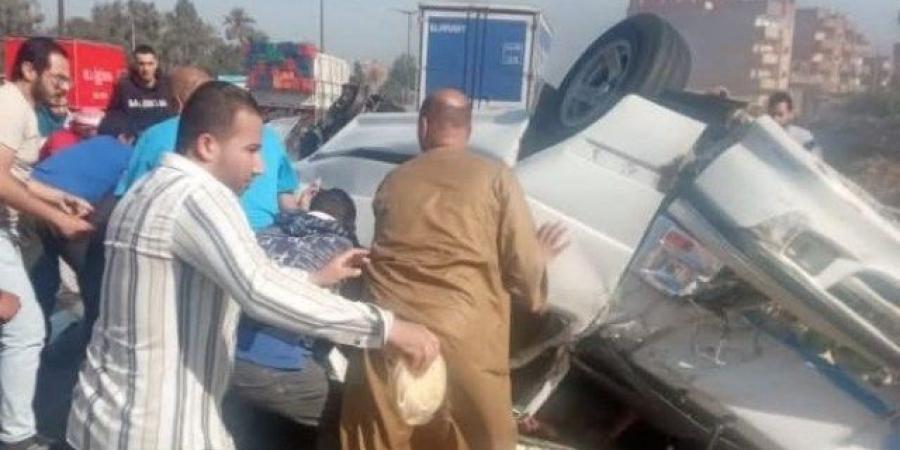 إصابة 6 أثر انقلاب ميكروباص فى المنوفية