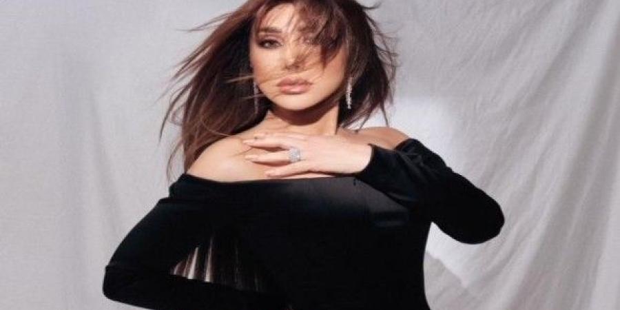 نجوى كرم تواصل الترويج لألبومها وتكشف عن اسمه