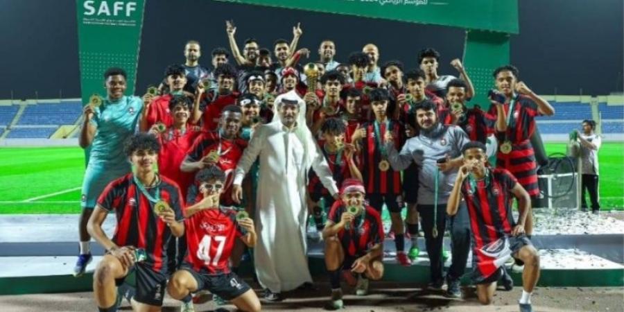 تتويج نادي الرائد ببطولة أندية المملكة تحت 16 عامًا الدرجة الثانية 24-25