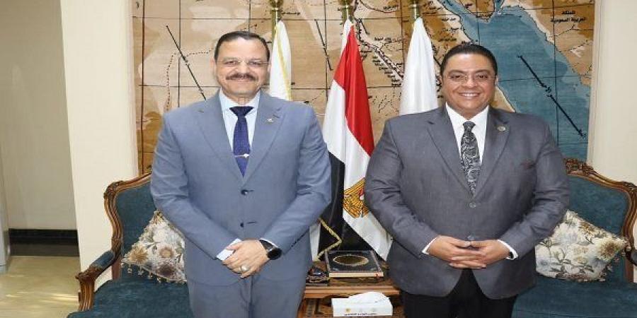 معهد إعداد القادة يناقش الأمن القومي والفكر المستنير