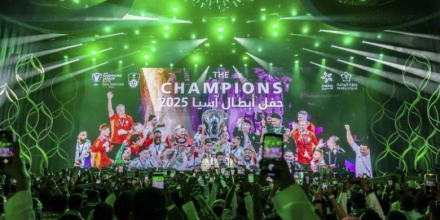 احتفالات الأهلي تتواصل بكأس آسيا للنخبة