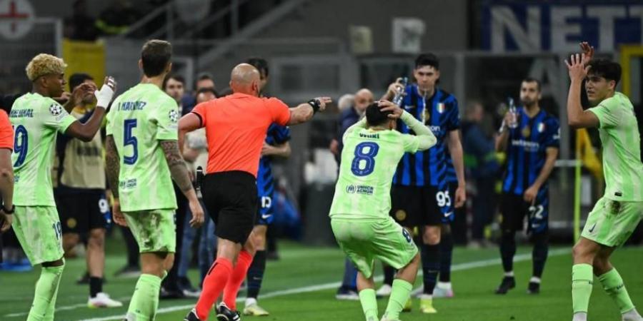 «الحكم المدريدي أقصى برشلونة».. تحفة فنية وملحمة في «أكبر نصف نهائي في تاريخ أوروبا»