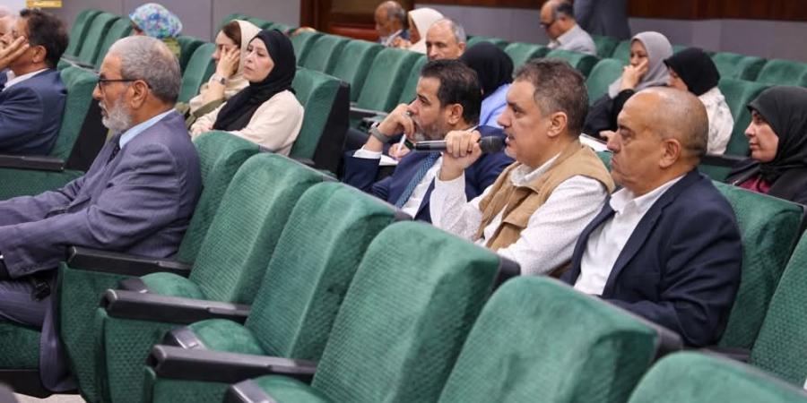 مجلس النواب يناقش مراسيم الرئاسي ويؤكد: تشكيل حكومة موحدة أولوية وطنية