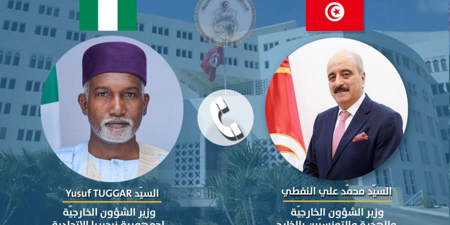 وزير الخارجية يتباحث هاتفيا مع نظيره النيجيري سبل تعزيز علاقات التعاون في المجالات الواعدة
