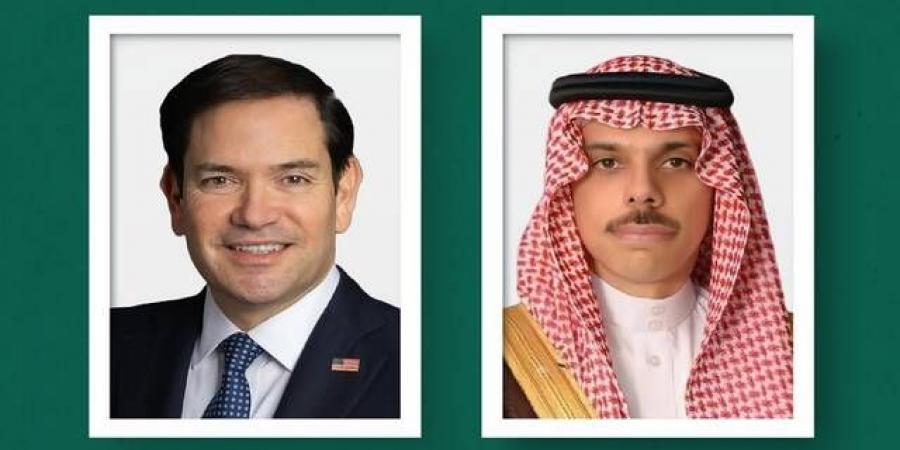 وزير الخارجية يجري اتصالاً هاتفياً بنظيره الأمريكي لبحث الشراكة وتطورات المنطقة