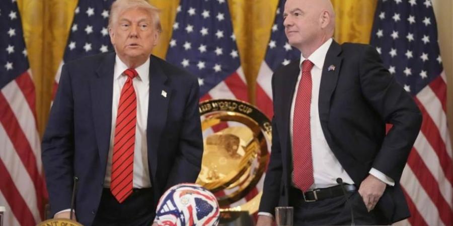 كشف سر ابنه بارون .. ترامب يقترح مشاركة روسيا بمونديال 2026