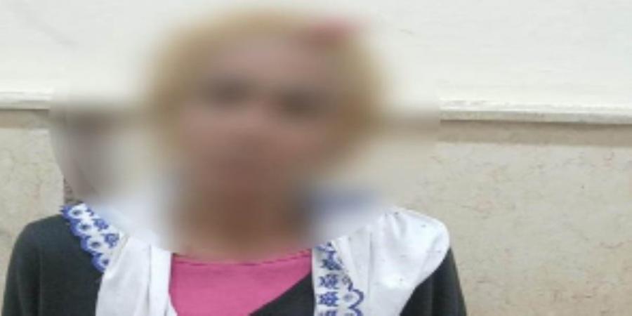 كشف ملابسات تداول فيديو تضمن تعرض سائح لمضايقات من بائعة حال سيره بالقاهرة وضبط مرتكبة الواقعة
