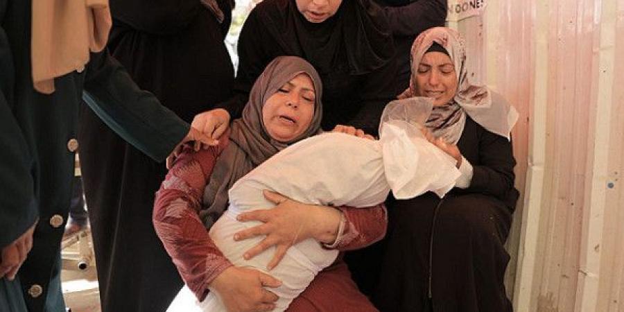 غزة: الاحتلال ألقى 100 ألف طن متفجرات وأباد ألفين و200 عائلة