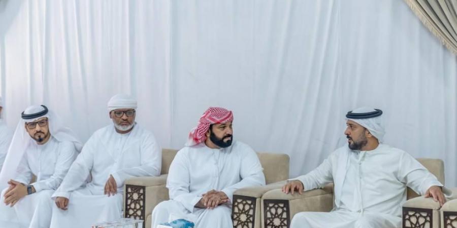 عبدالعزيز بن حميد يعزي في وفاة سالم الزعابي