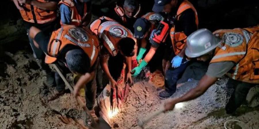 شهداء بينهم أطفال بقصف الاحتلال خيام النازحين في خان يونس جنوب القطاع