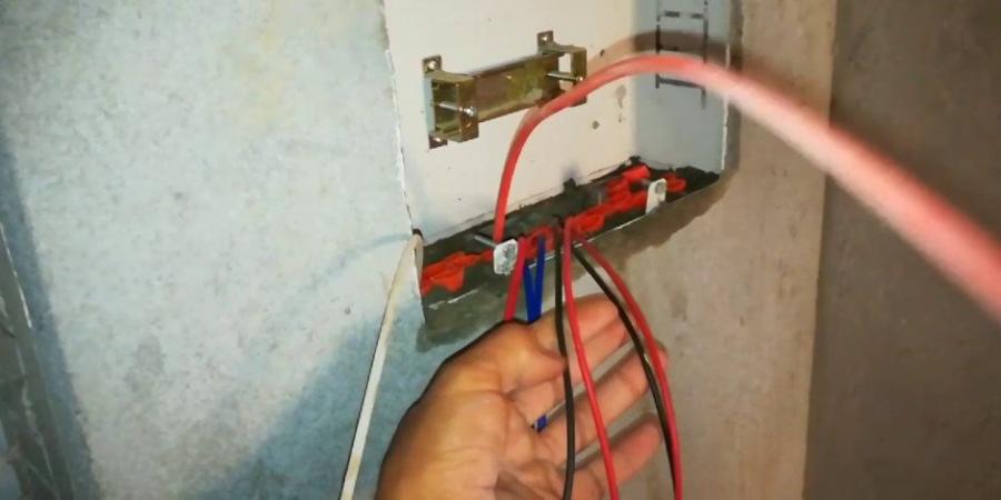 ضبط 4212 قضية سرقة تيار كهربائي خلال 24 ساعة