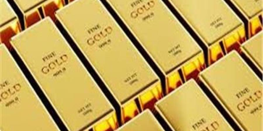أسعار الذهب تزيد خسائرها وتهبط بأكثر من 3%