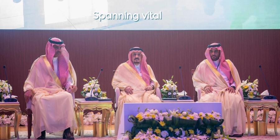 أمير الرياض يرعى حفل التخرج الموحد لمتدربي ومتدربات مؤسسة التدريب التقني والمهني بالمنطقة