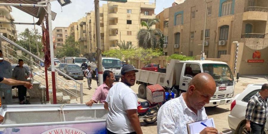 محافظة الجيزة تشن حملة موسعة لضبط المخالفات بحدائق الأهرام
