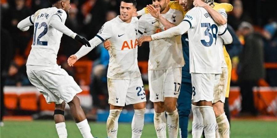 ريال مدريد يستعد لحسم صفقة دفاعية قوية من توتنهام