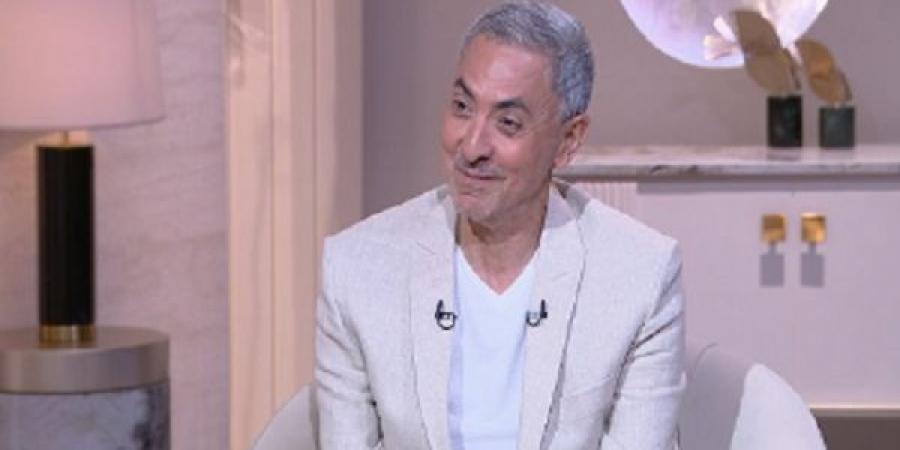 فتحي عبد الوهاب: " تعلمت من محمد صبحي " الالتزام "