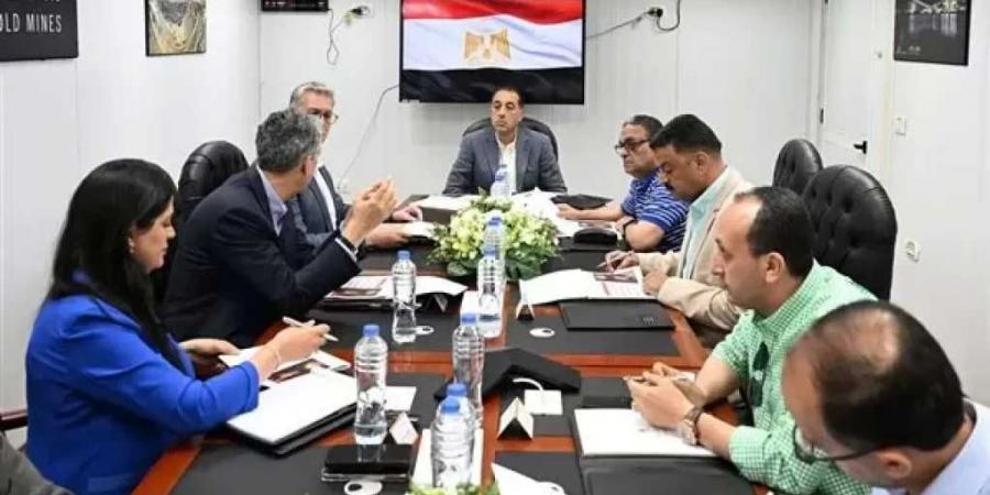 رئيس الوزراء يجتمع مع الرئيس التنفيذي لشركة «أنجلو جولد أشانتي»