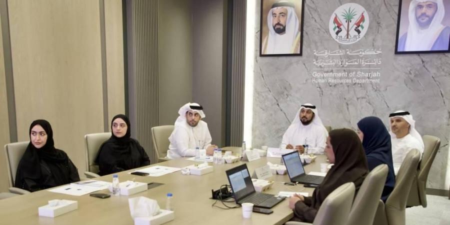 الشارقة.. اعتماد 176 طلباً جديداً من مستحقي المنح التكميلية للمتقاعدين