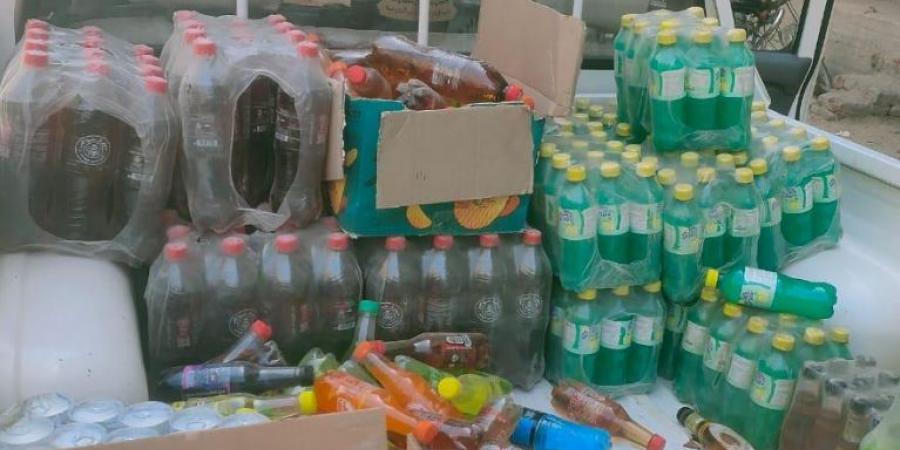 ضبط 650 زجاجة مشروبات غازية منتهية الصلاحية بالأقصر