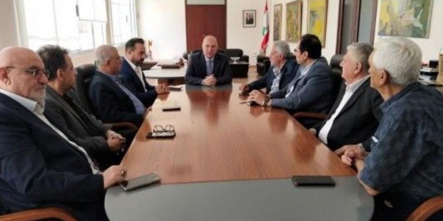 حيدر بحث موضوع العمالة الأجنبية مع نقابتي “أصحاب محطات المحروقات وشركات التنظيفات”