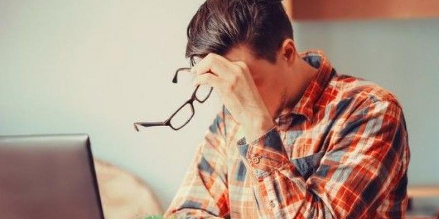 الإرهاق في العمل يغير من بنية الدماغ.. والمخاطر تصل حد الوفاة