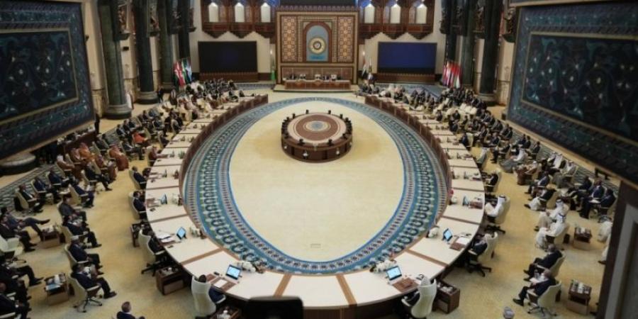 الرئيس العراقي يفتتح أعمال القمة العربية في بغداد