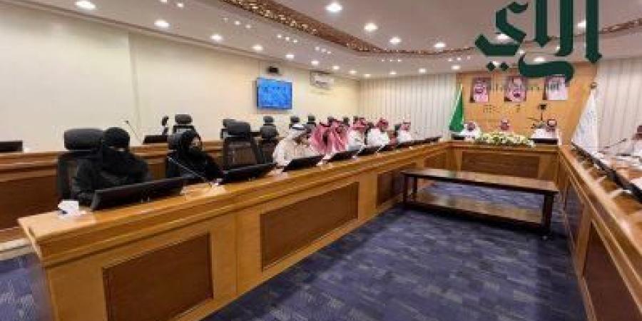 مشائخ وأعيان وأهالي «الجرابية الكنانية» يهنئون أمير جازان ونائبه بالثقة الملكية