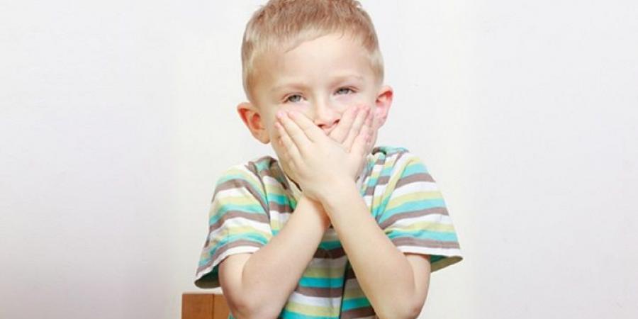 كيف نساعد الطفل الذي يعاني من التأتأة؟