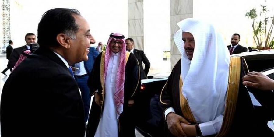 مدبولي يستقبل رئيس مجلس الشورى السعودي ويؤكد أهمية تفعيل المجلس التنسيقي المشترك