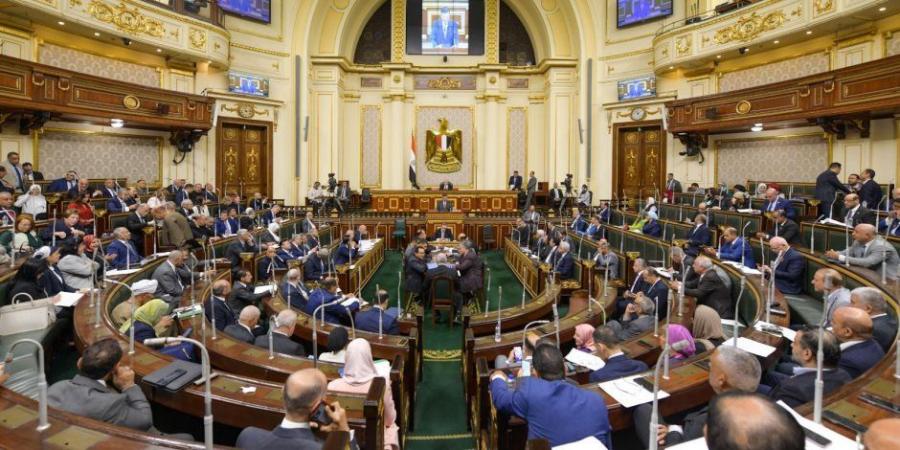 4 دوائر للقائمة و284 للفردي.. نص قوانين الانتخابات وتقسيم الدوائر