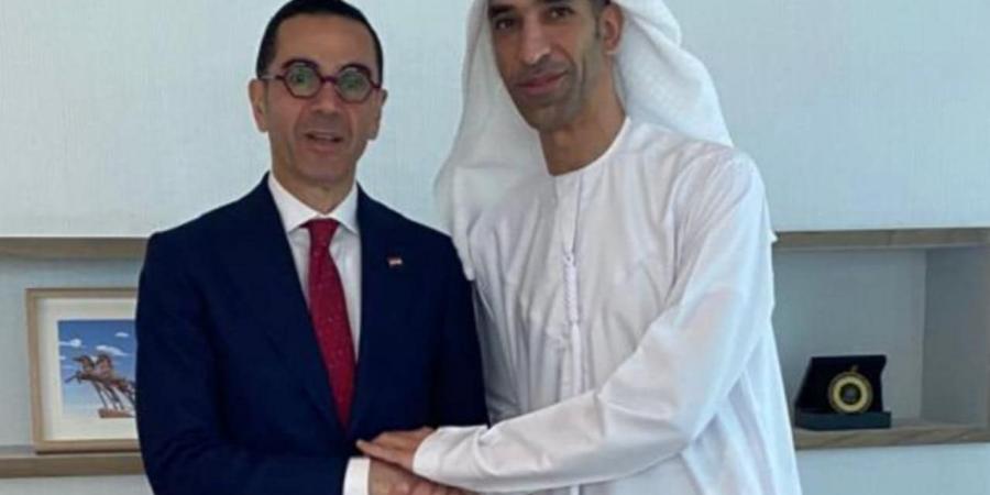 وزير الاستثمار يبحث مع وزير التجارةالإماراتي اتفاق الشراكة الاستراتيجية
