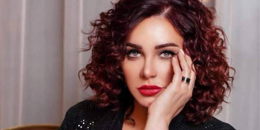 سلاف فواخرجي تكشف محاولة سرقة واختراق حسابها على  موقع اكس -تويتر