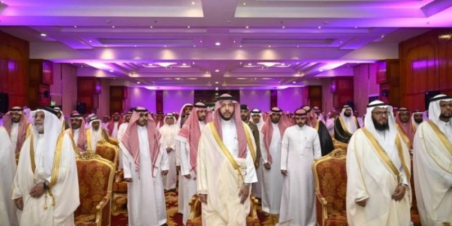 بحضور المحافظ.. الطائف تزف 100 شاب وفتاة