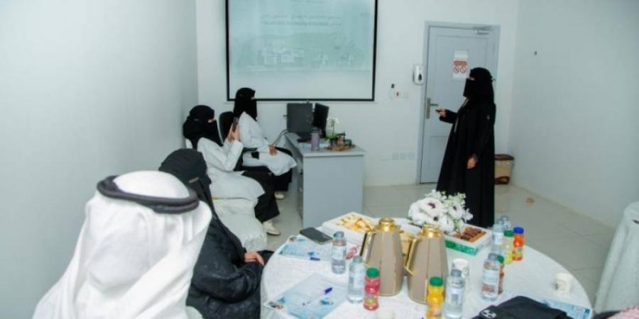 أمانة منطقة تبوك تنظم ورشة عمل حول البرنامج التثقيفي الصحي للعاملين في منشآت الغذاء والصحة العامة