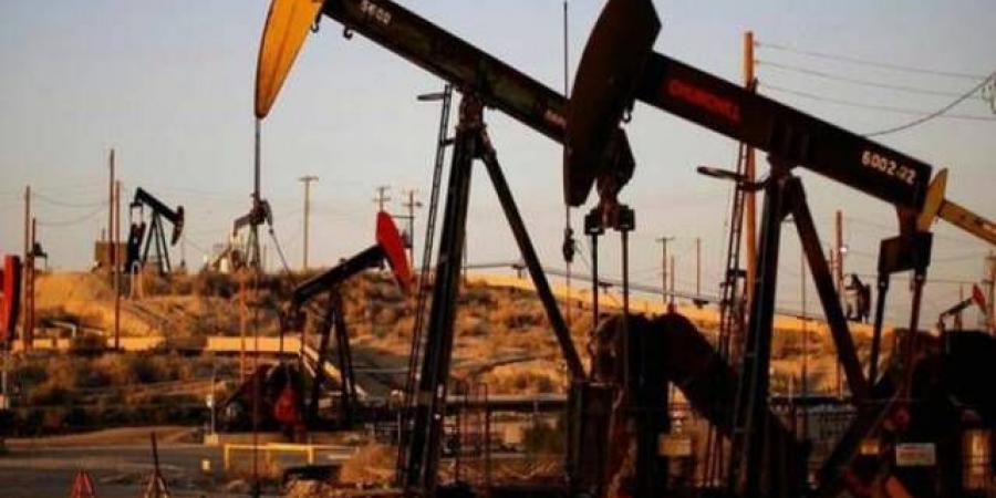 انخفاض منصات التنقيب عن النفط في أمريكا للأسبوع الخامس