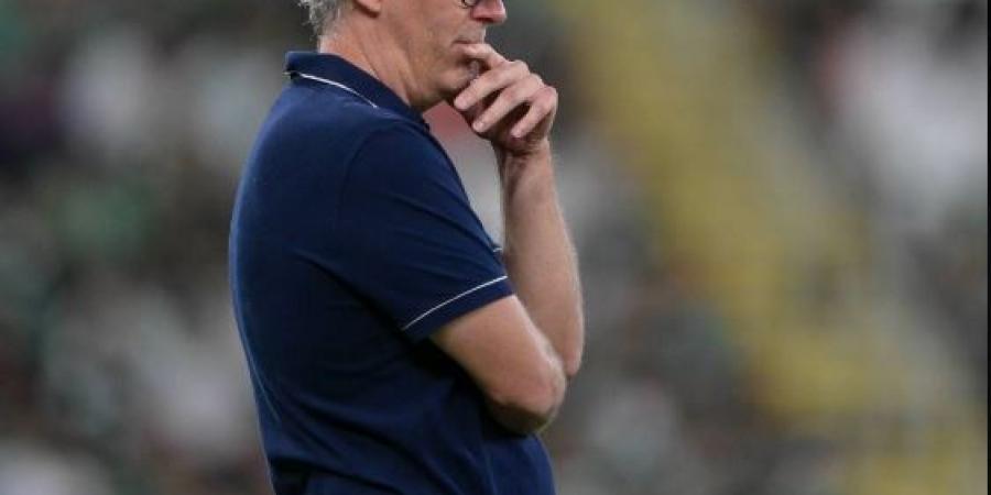 لوران بلان يتوج بلقب ال17