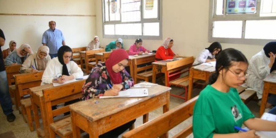 اختبر شطارتك.. مرادف أوبة.. أسئلة بامتحان العربي للشهادة الإعدادية