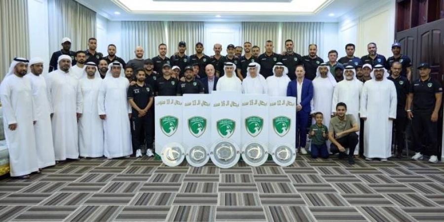 نادي الإمارات يحتفي بإنجازات موسم 2024-2025