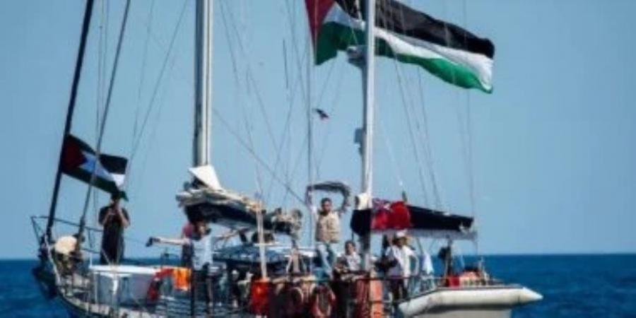 هيئة البث الإسرائيلية تعلن اعتقال نشطاء السفينة مادلين بميناء أشدود