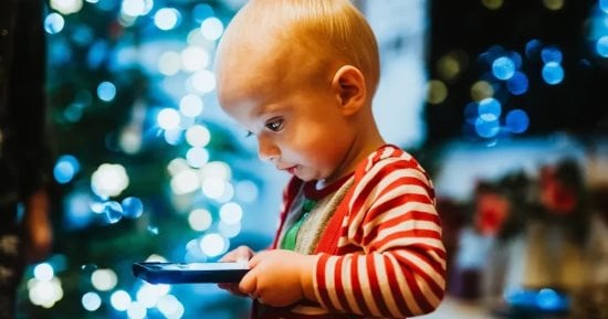 آبل تضيف ميزات رقابة لحماية الأطفال