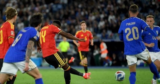 تركيا تخسر 4-1 ضد إيطاليا