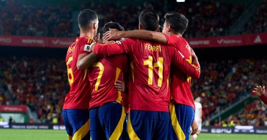 إسبانيا ضد كرواتيا على ملعب رامون سانشيز بيزخوان