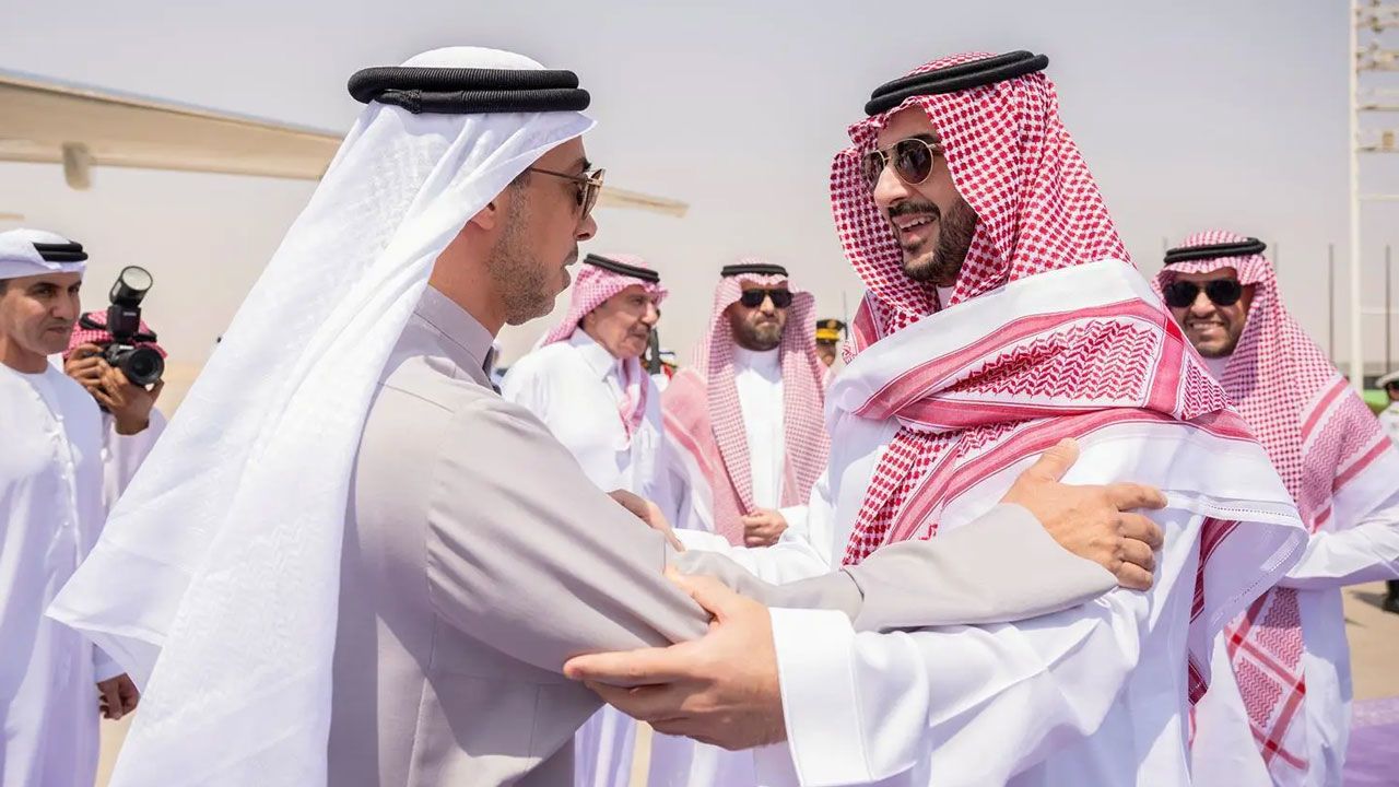 زيارة نائب رئيس الإمارات للرياض